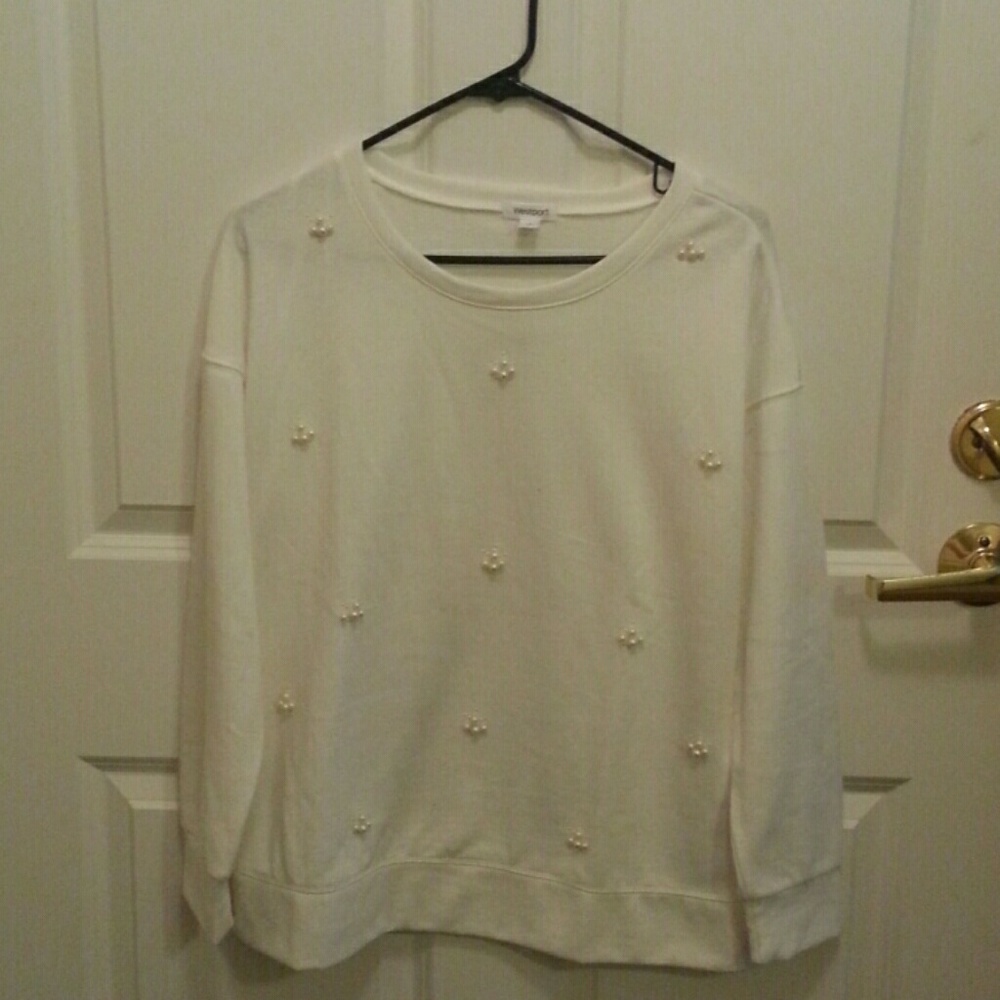 Pearl sweater top